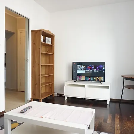Home3city Rosso2 Apartment *